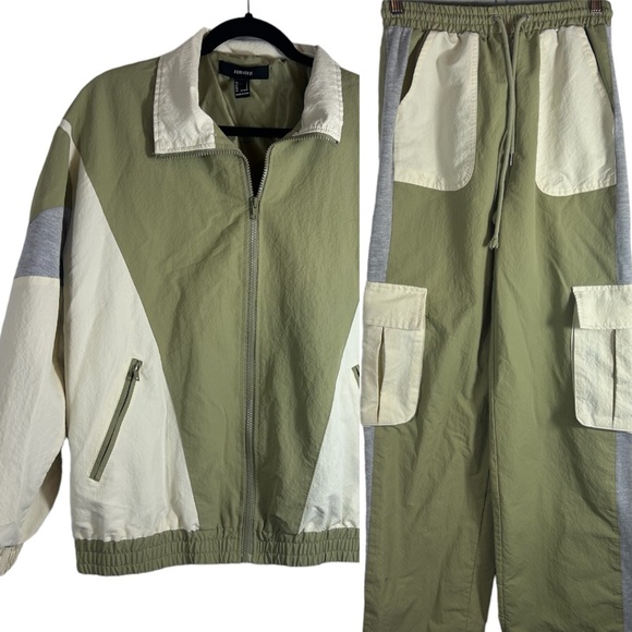 Forever 21 Other - Forever 21 Bomber Jacket with Wide Leg Cargo Pants Women's Size Small